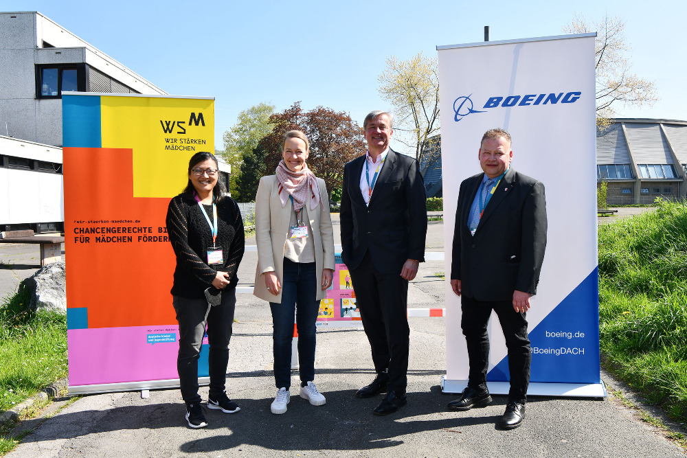 DKJS und Boeing stellen Wir stärken Mädchen-Programm zum Girls’Day in Hagen-Hohenlimburg vor
